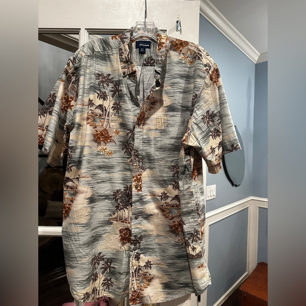 - Men’s XLT art house Surf Vacation Tropical Hawaiin shirt